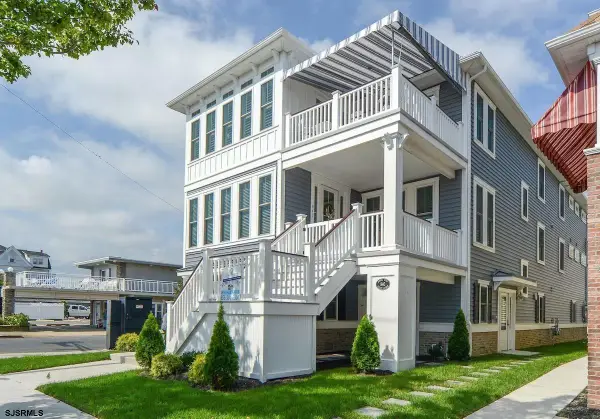 840 Wesley Ave # 840 & 842 Ave, Ocean City, NJ 08226