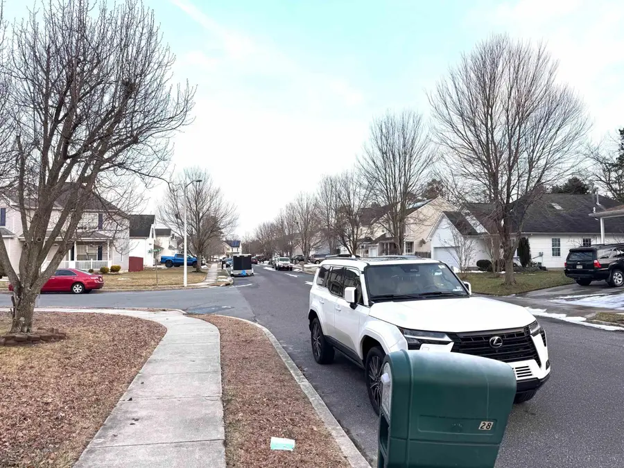 27 Ravenwood Drive, Egg Harbor, NJ 08225 - #3