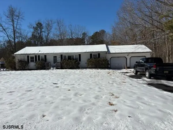 6043 Estelle Ave, Mays Landing, NJ 08330