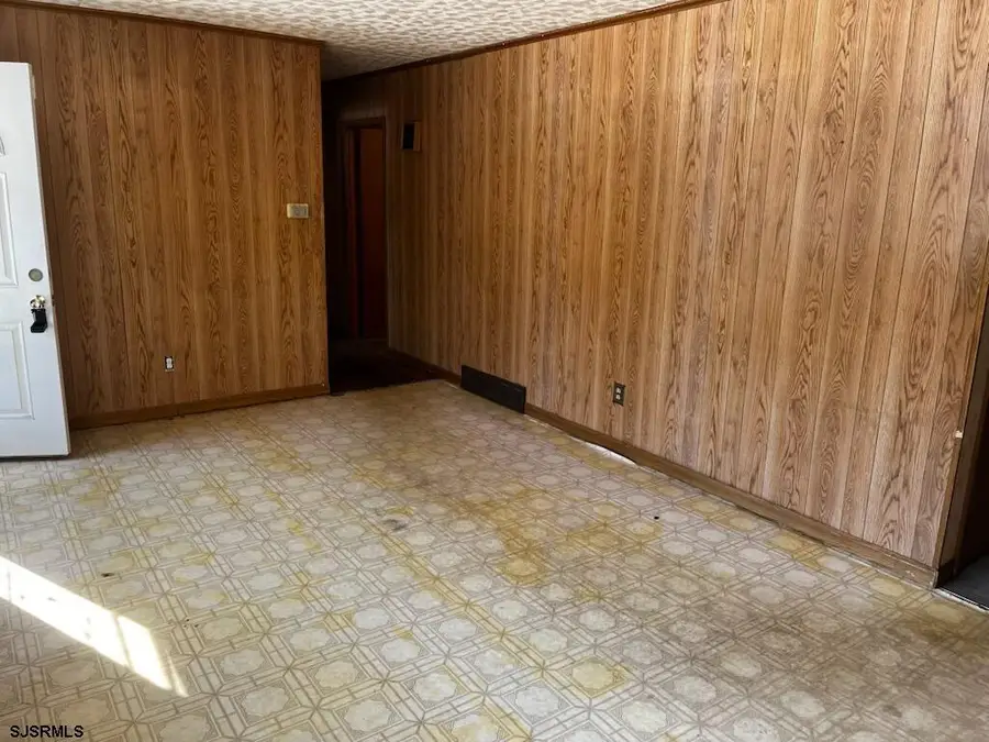 6043 Estelle Ave, Mays Landing, NJ 08330 - #2