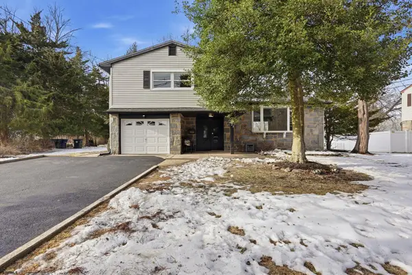 323 Parry Rd Road, Cinnaminson, NJ 08077