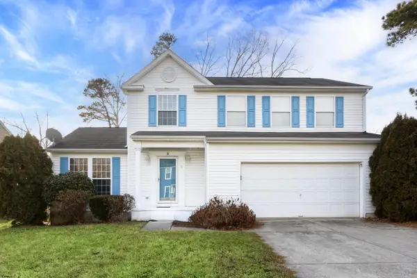 5 Sugarberry Road, Egg Harbor Township, NJ 08234