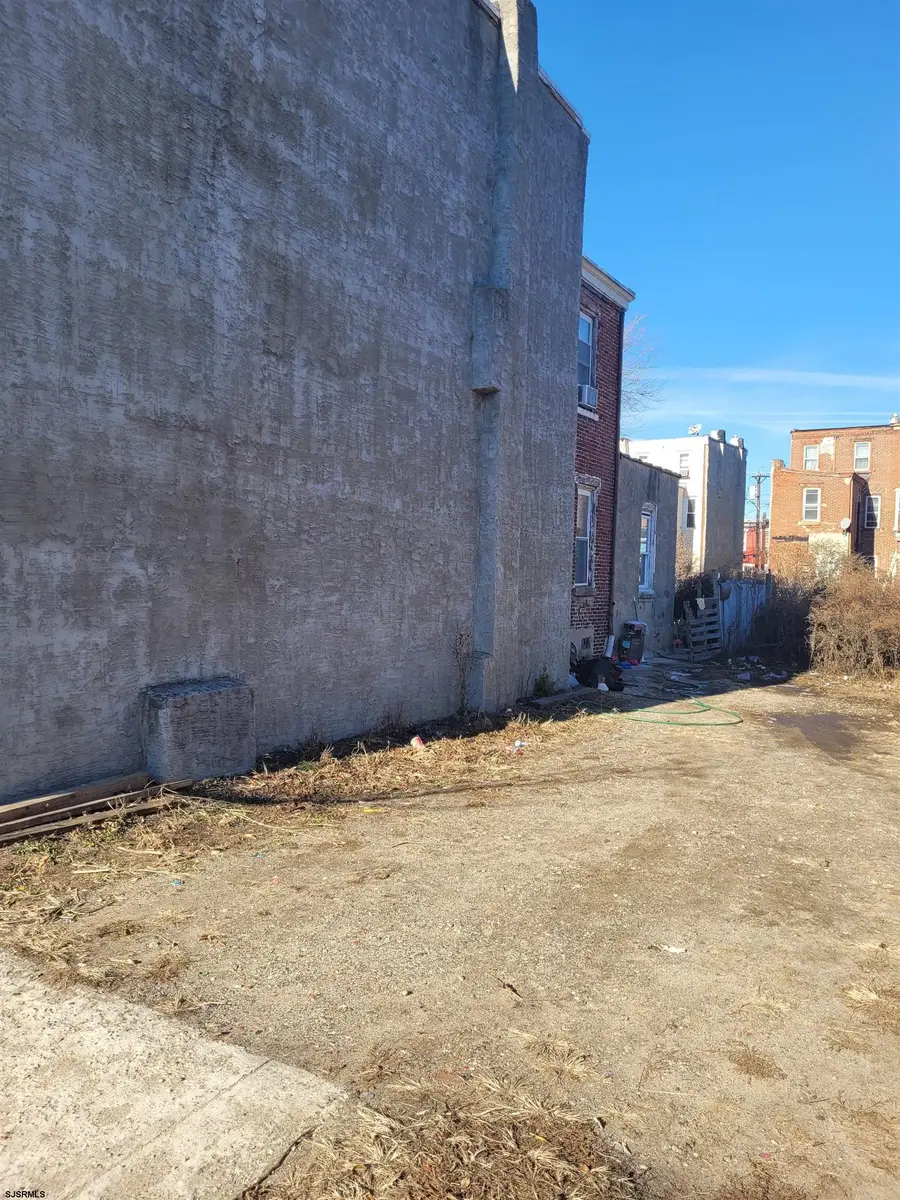 425 Beckett St Street, Camden, NJ 08103 - #3