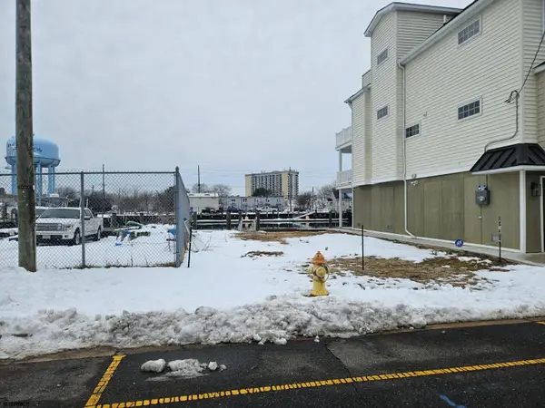 516 N Delaware Ave, Atlantic City, NJ 08401