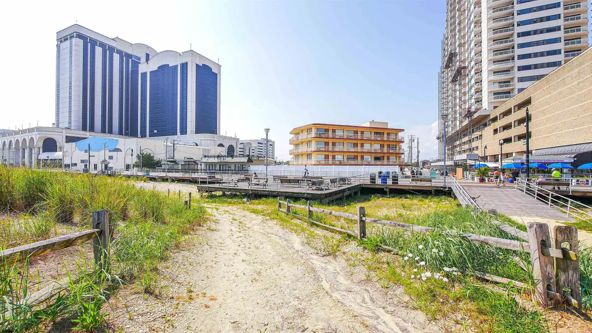 108 S Montpelier Ave #214, Atlantic City, NJ 08401 - #1