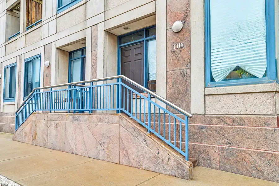 526 Pacific Th8 Ave, Atlantic City, NJ 08401-9999 - #3