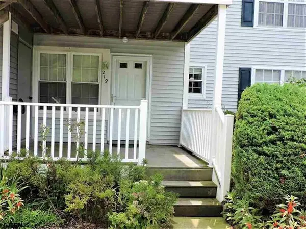 219 London Ct #219, Egg Harbor Township, NJ 08234
