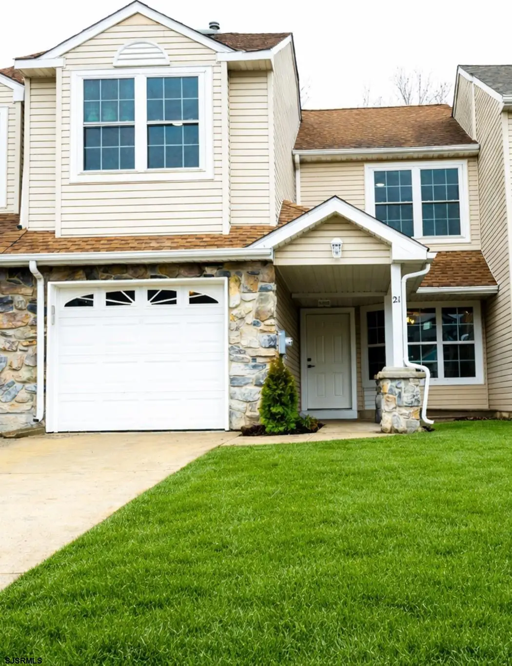 21 Park Side Dr, Sicklerville, NJ 08081 - #1