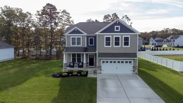 106 Laquinta, Egg Harbor Township, NJ 08234