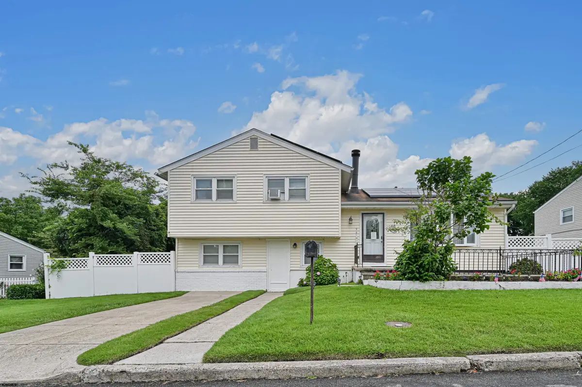 48 W Bolton Ave, Absecon, NJ 08201 - #1