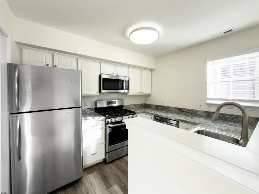 1515 Benjamin Franklin Ct #515, Mays Landing, NJ 08330 - #3