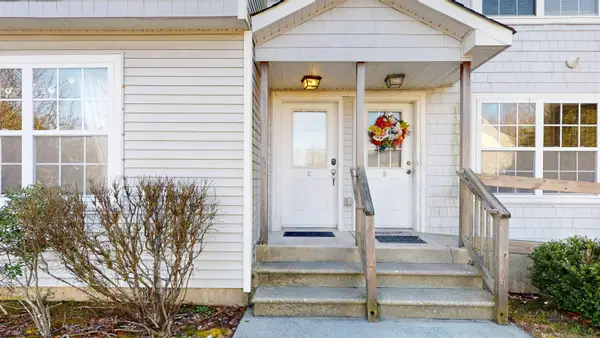 13 Oyster Bay Rd #C, Absecon, NJ 08201