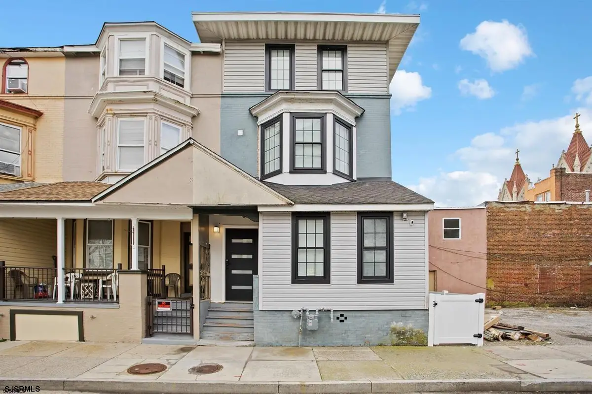 102 S Ocean Ave, Atlantic City, NJ 08401 - #1