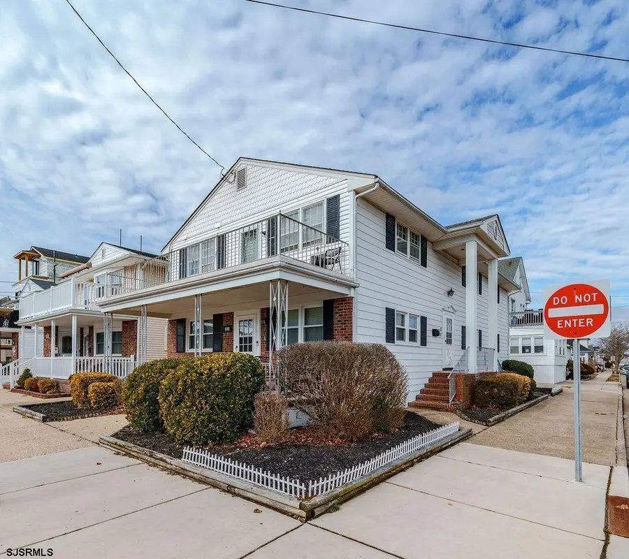 6901 Ventnor Ave, Ventnor City, NJ 08406 - #2