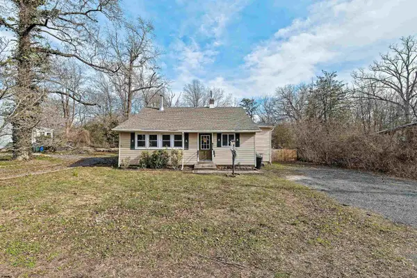 437 Darmstadt Ave, Egg Harbor City, NJ 08215