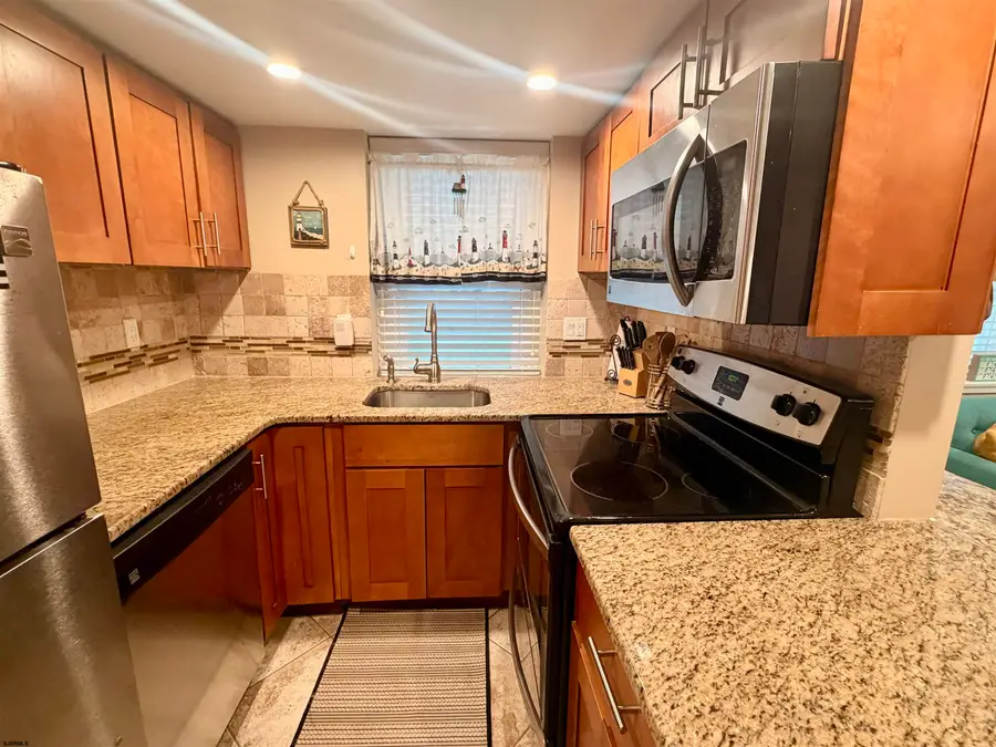 1122 Ocean Ave #8, Ocean City, NJ 08226 - #3