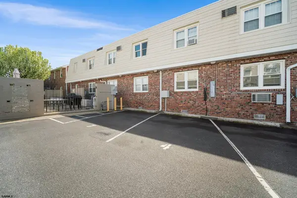 211 N Coolidge Ave #4, Margate, NJ 08402