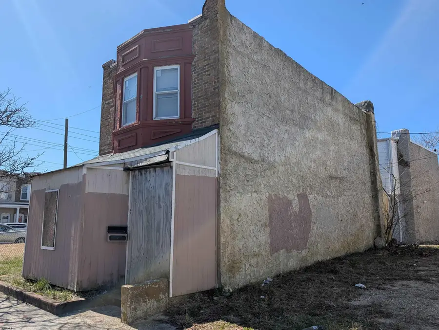 902 N Michigan Ave, Atlantic City, NJ 08401 - #3