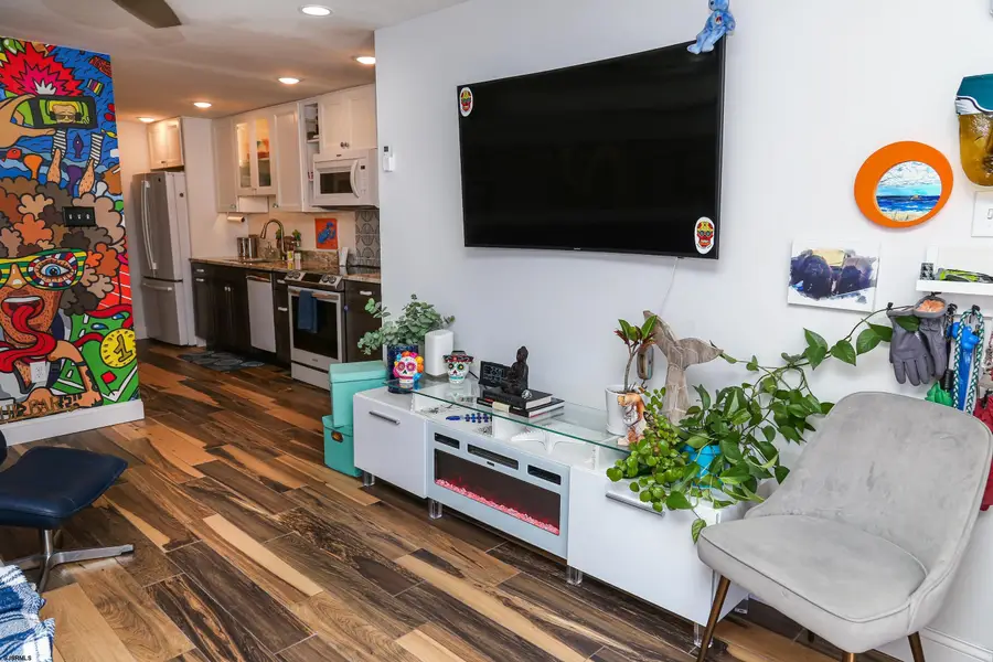 401 37th St S Street #5, Brigantine, NJ 08203 - #3