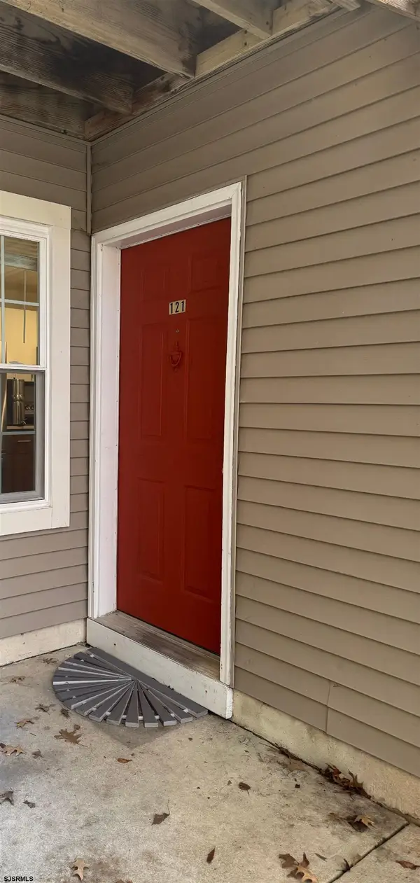 121 Driftwood Ct #121, Galloway Township, NJ 08205