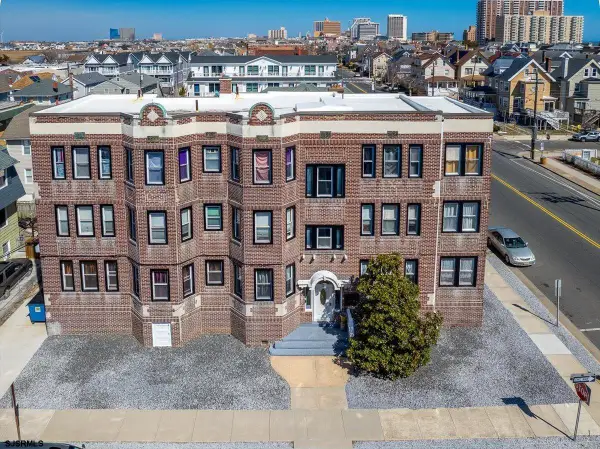 5005 Ventnor Ave, Ventnor, NJ 08406