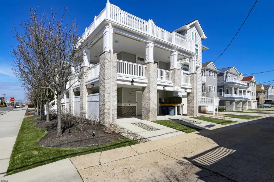 603 E 12th St #East Side Townhouse, Ocean City, NJ 08226 - #2