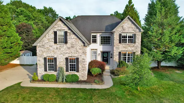 113 Iris Dr, Egg Harbor Township, NJ 08234