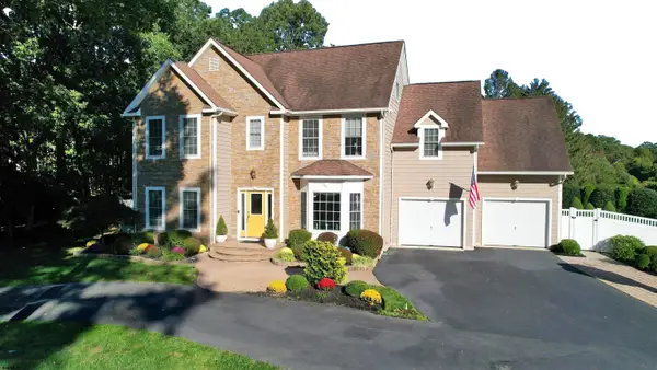 243 Ivystone Ct, Galloway Township, NJ 08205