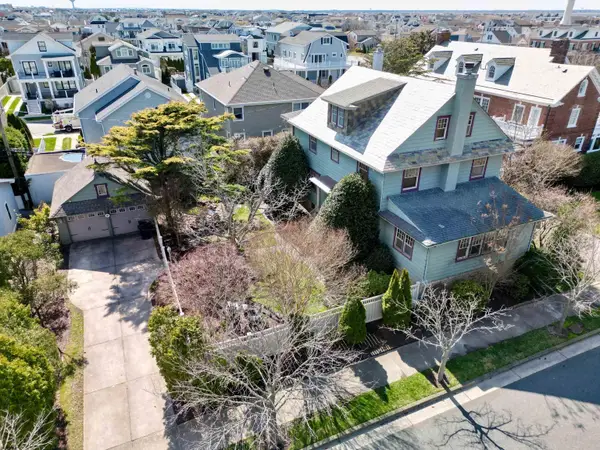 2 S Union Ave, Margate, NJ 08402