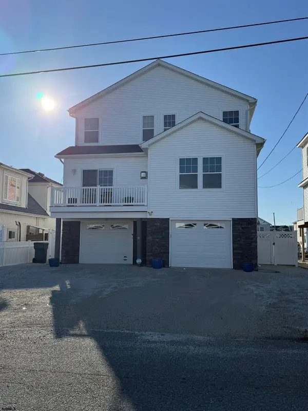 51 S Spinnaker Dr Dr, Little Egg Harbor Township, NJ 08087