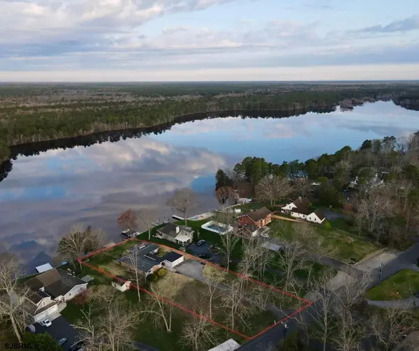 941 Morningside Dr, Mays Landing, NJ 08330