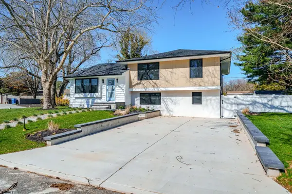 29 E Hollywood Ln, Beesleys Point, NJ 08223