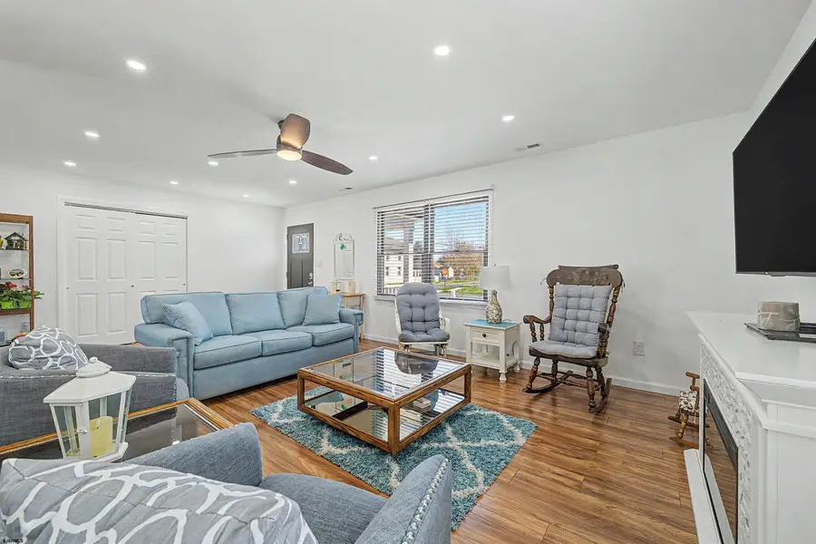 814 Arago Street, Egg Harbor City, NJ 08215 - #3