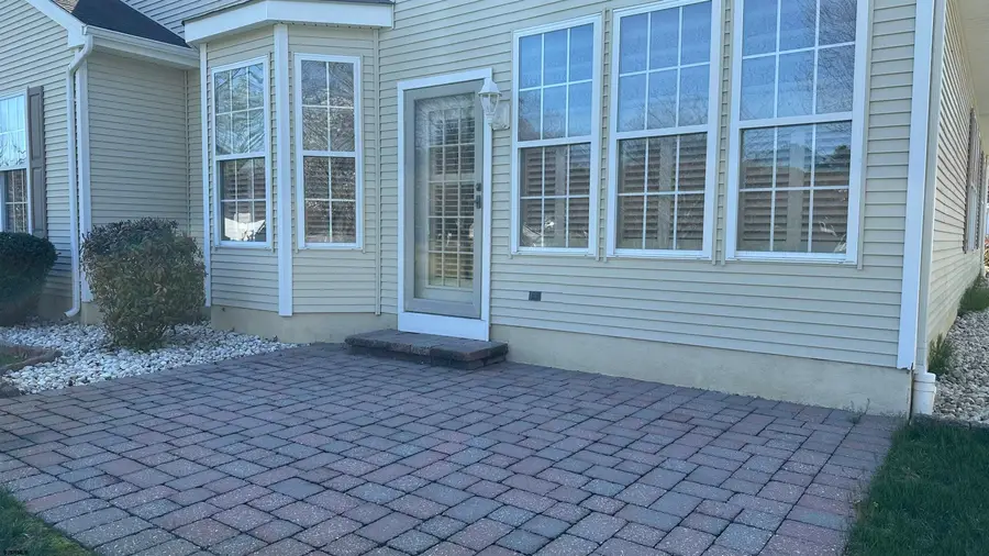 102 Oxford Ct, Smithville, NJ 08205 - #2