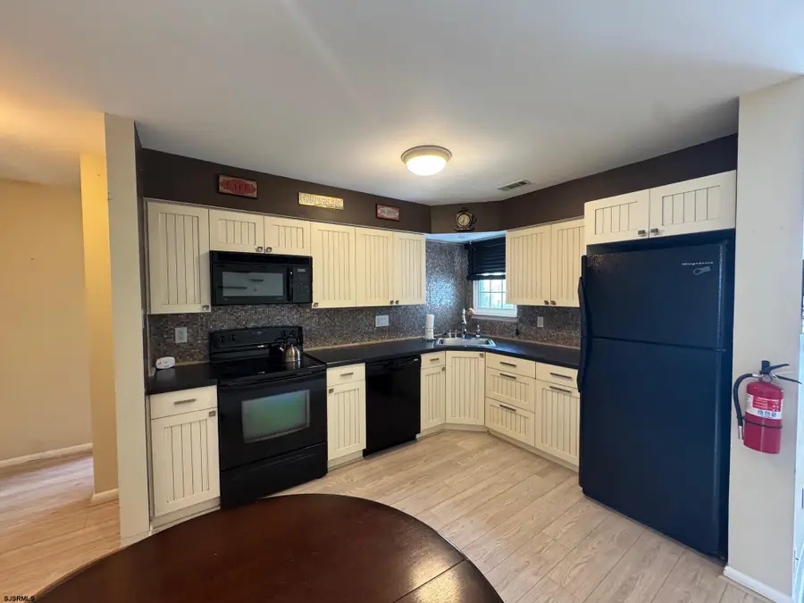 232 London Ct #232, Egg Harbor, NJ 08234 - #2