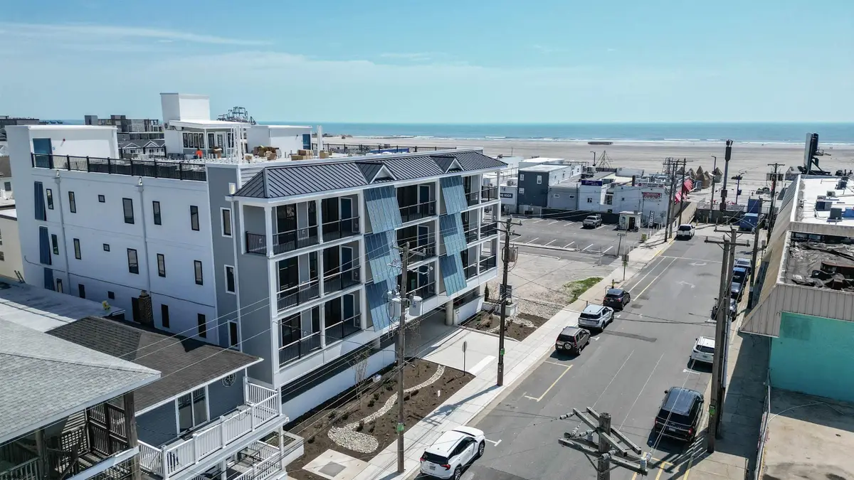 323 E Oak Ave #103, Wildwood, NJ 08260 - #1