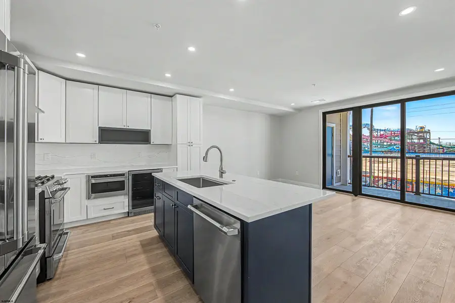 323 E Oak Ave #103, Wildwood, NJ 08260 - #3