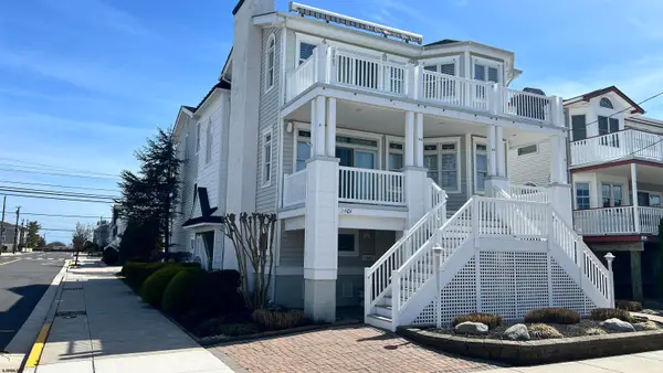 2403 Asbury Ave #2nd Floor, Ocean City, NJ 08226