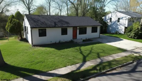 10 Franklin Dr, Somers Point, NJ 08244