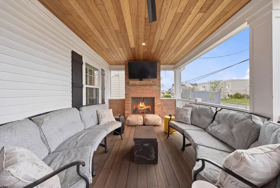 312 N Huntington Ave, Margate City, NJ 08402 - #3