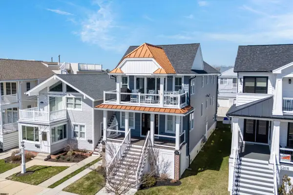 2626 West Ave #2nd Floor, Ocean City, NJ 08226