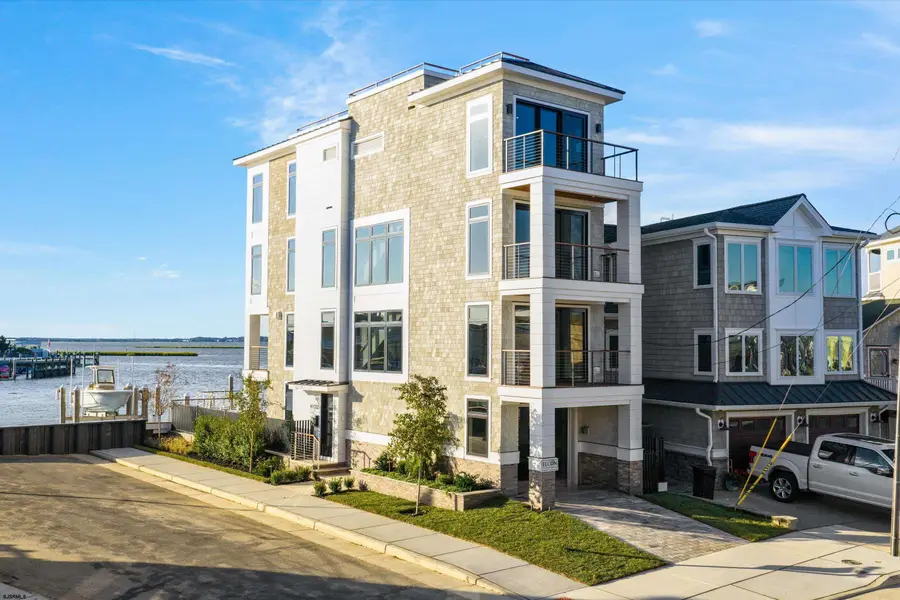 233 W 17th St, Ocean City, NJ 08226 - #3