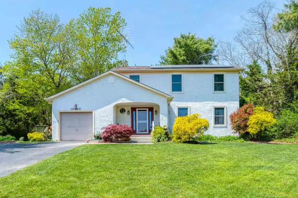 2 Evio John Ct, Marmora, NJ 08223-1065