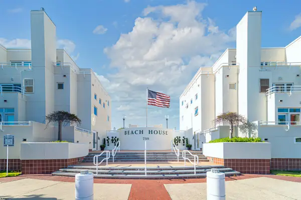 7701 Atlantic Ave #21, Margate, NJ 08402