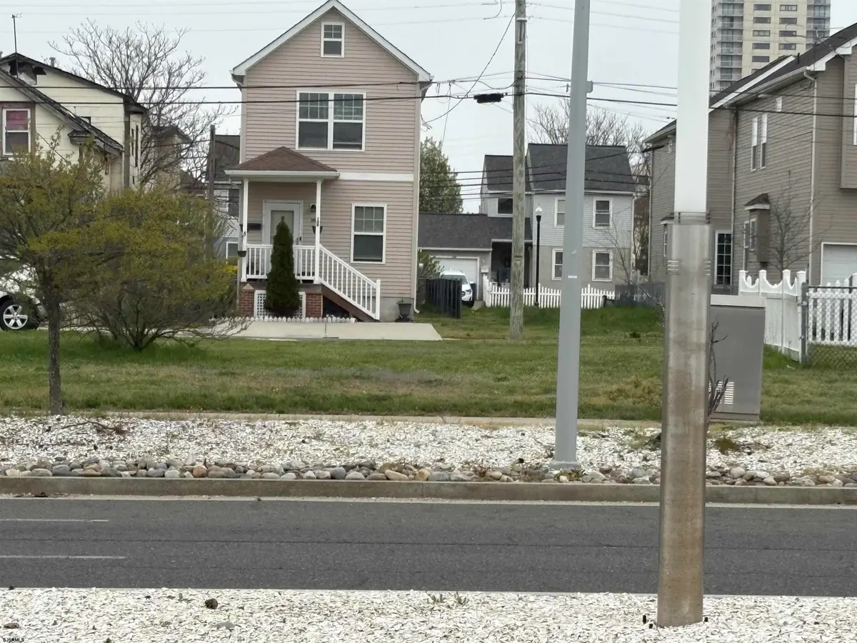 108 N Congress Ave, Atlantic City, NJ 08401 - #1
