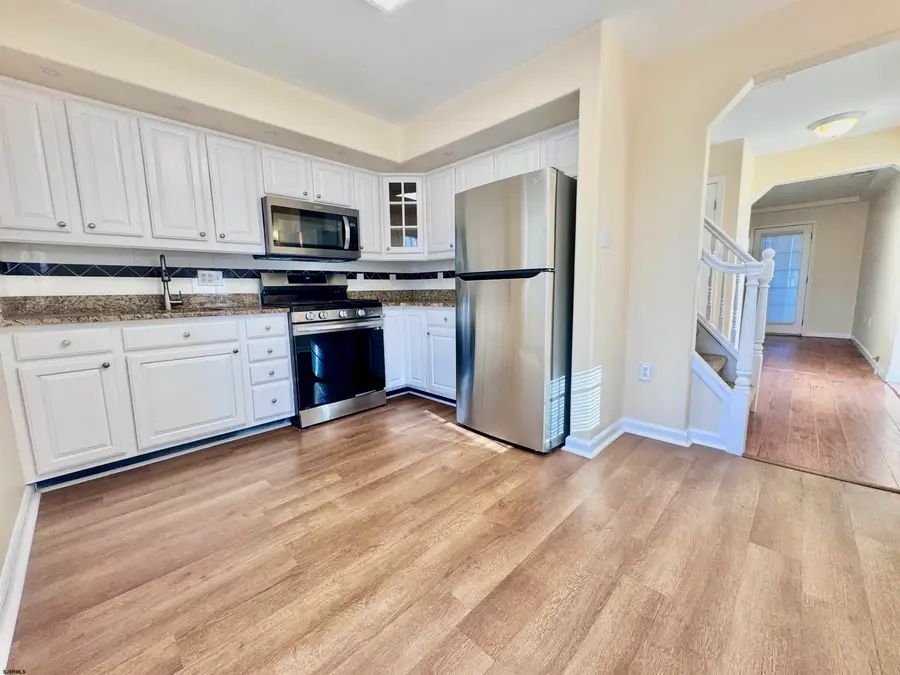 409 W Oak Ave #A, Wildwood, NJ 08260 - #3