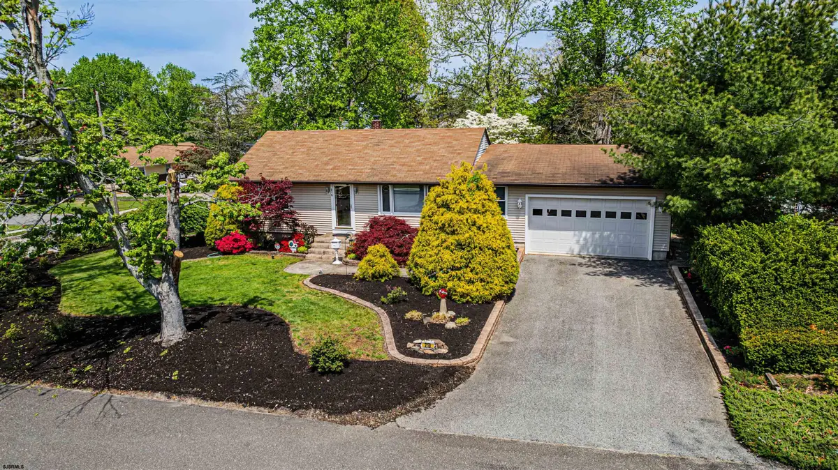 219 N Grand Street, Hammonton, NJ 08037 - #1