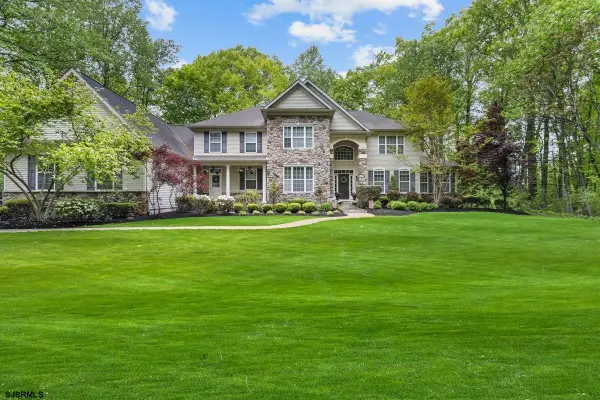 17 Waterview Dr, Pilesgrove Township, NJ 08098