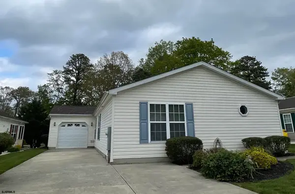 265 Pebble Beach Dr, Mays Landing, NJ 08330