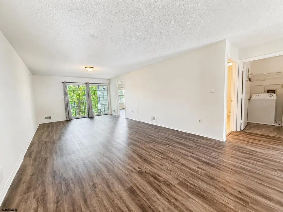 5 Navajo Ct #5, Smithville, NJ 08205 - #2